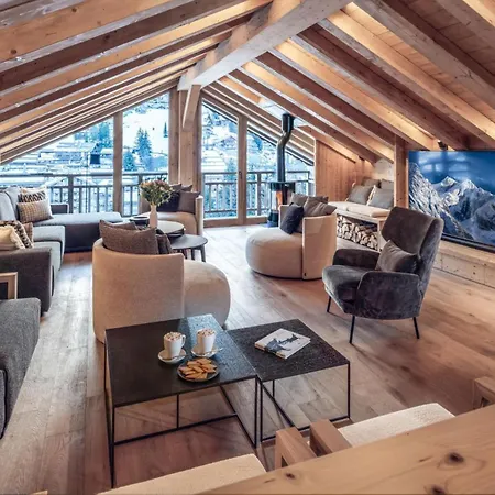 Retreats The Distinct Luxury Of A Chalet In 格施塔德